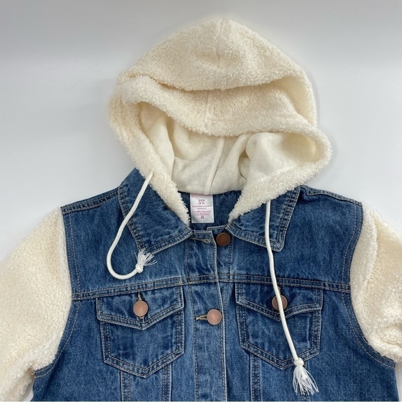 CREAM SHERPA SLEEVE HOODED BLUE DENIM JACKET NWT‎ - Picture 3 of 9
